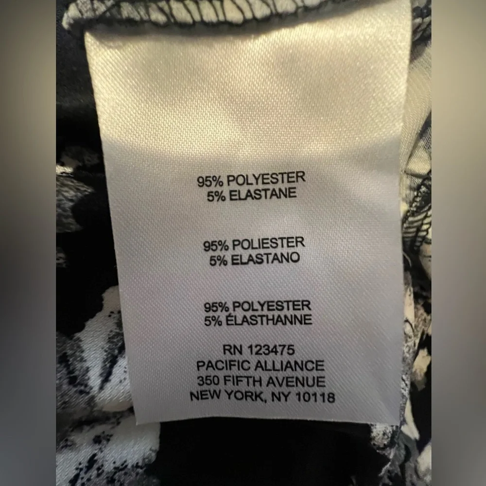 Ellen Tracy flare pants black w/ white flowers wrinkle resistant tie waist S - Picture 4 of 11